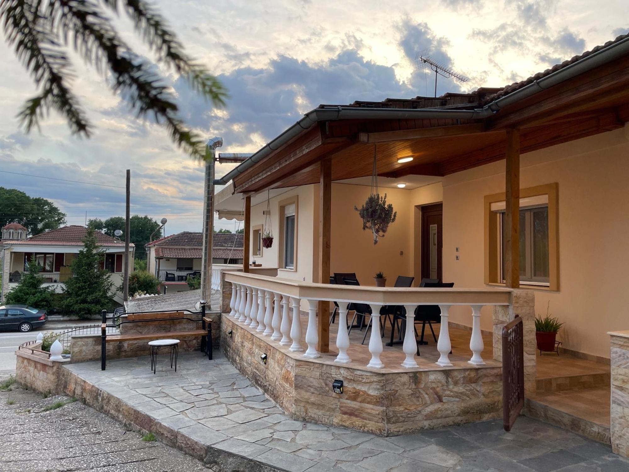 Aristides Guesthouse Krinídhes Eksteriør bilde